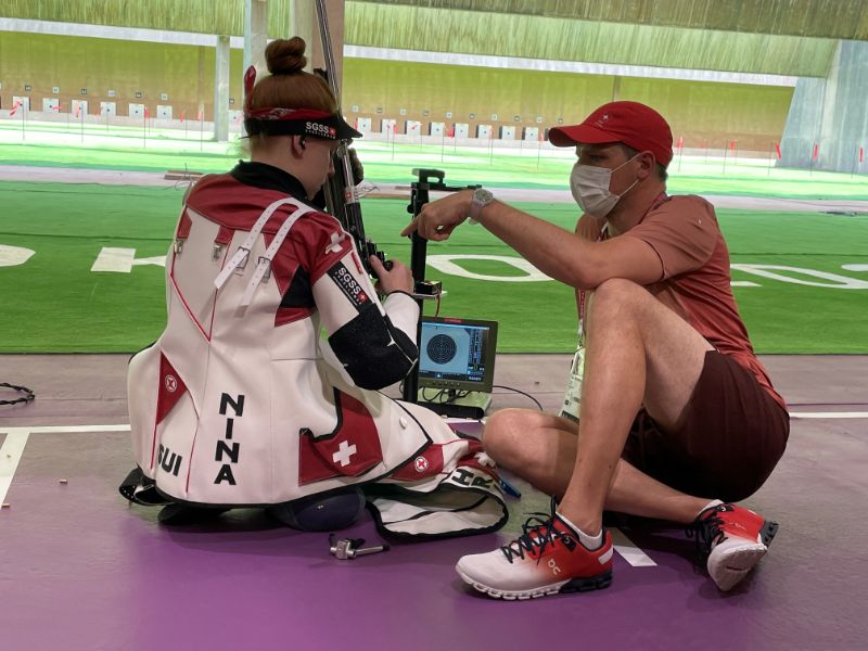 Avec la tireuse Nina Christen aux Jeux Olympiques de Tokyo.